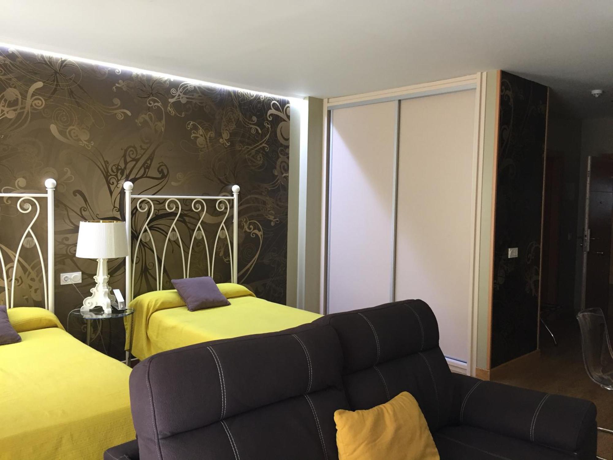 Apartamentos Parking Мерида Екстериор снимка